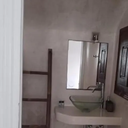 Beautiful Santorini 1 Bedroom Laxus Willa
